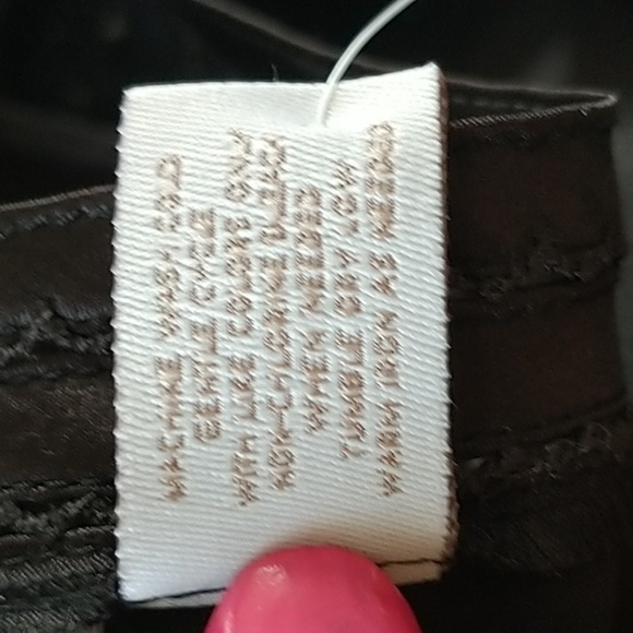 Chico's Black Sophisticated Tank Shell Chico's 2 (M) - Picture 7 of 8